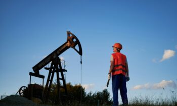 Black Gold, Big Money: Top Paying Jobs in the Oil & Gas Industry